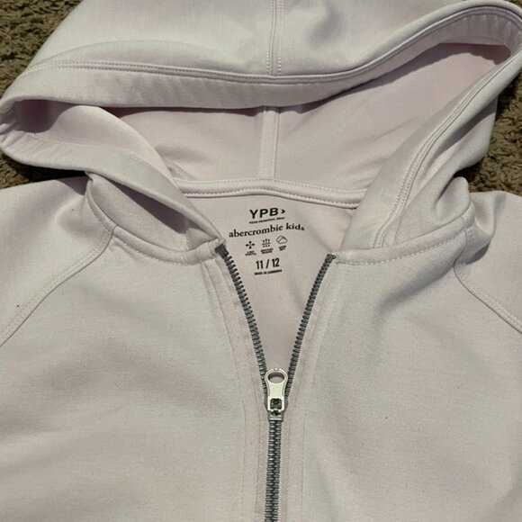 Abercrombie Kids YPB Neoknit Active Kids Zip-Up Hoodie, Pale Purple, Size 11/12 - Picture 2 of 4